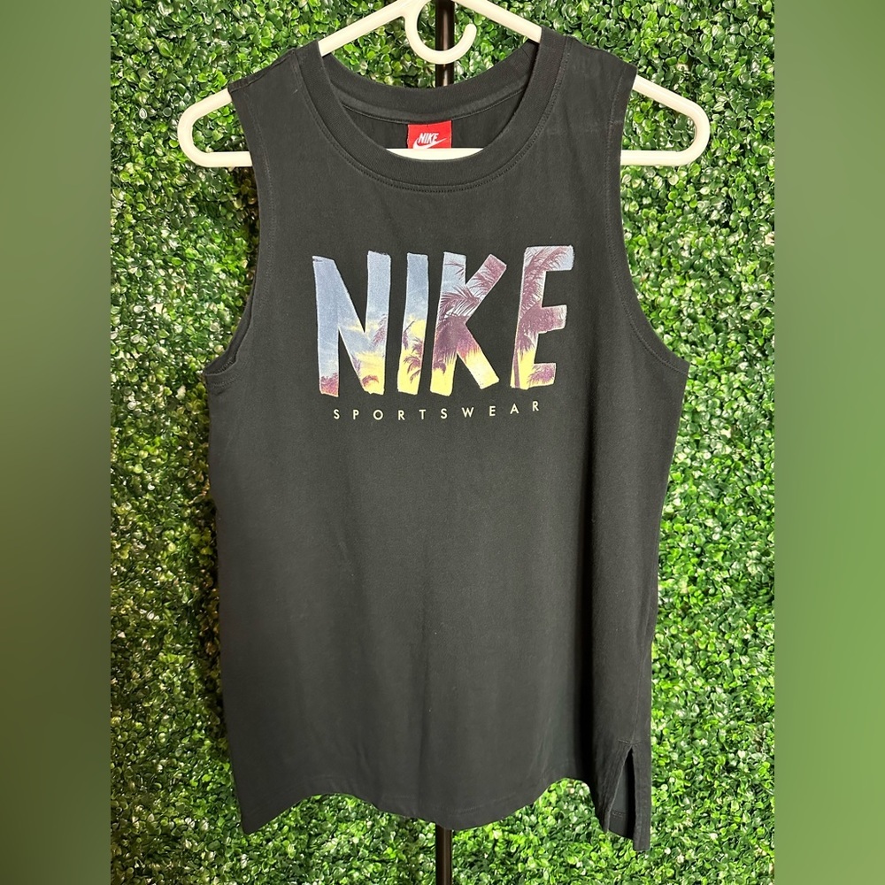 Nike Sportswear Women’s Tank‎ Top